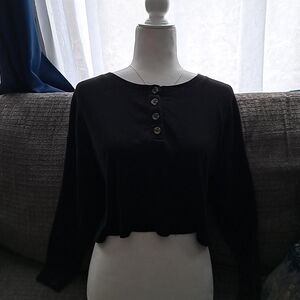 Forever 21 Black Long-Sleeve Button Front Crop Top
